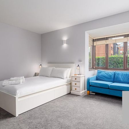 Апартаменты Guestready - Cosy Wimbledon Studio Flat Лондон Экстерьер фото
